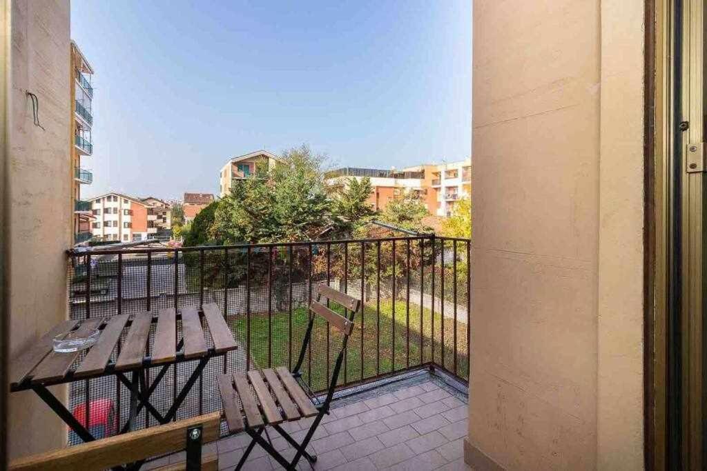 Appartamento A Pochi Passi Dalla Stazione Comodo A Coppie E Famiglie, Casa Ferrucci Collegno Eksteriør bilde