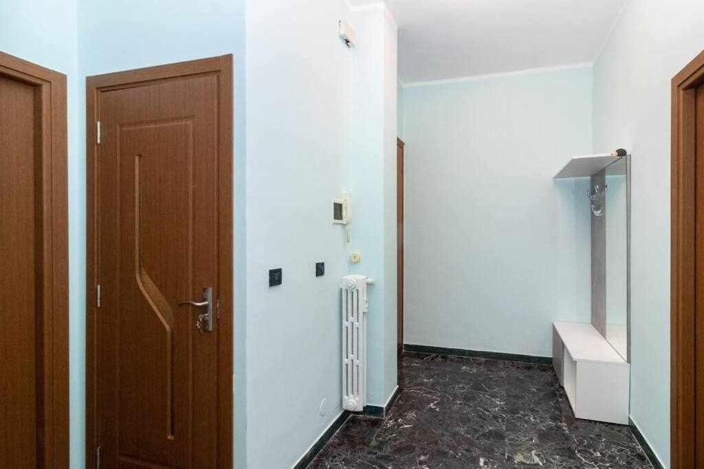 Appartamento A Pochi Passi Dalla Stazione Comodo A Coppie E Famiglie, Casa Ferrucci Collegno Eksteriør bilde